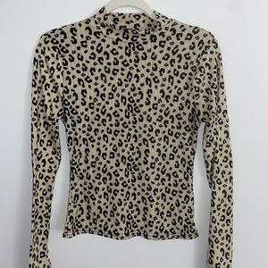 High neck cheetah print long sleeve shirt